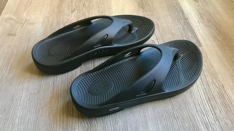 You are currently viewing I Bought Myself Some Oofos Recovery Sandals
